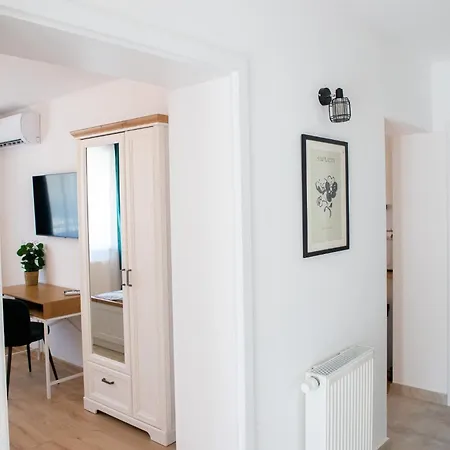 Major Apartmanhaz تيهاني