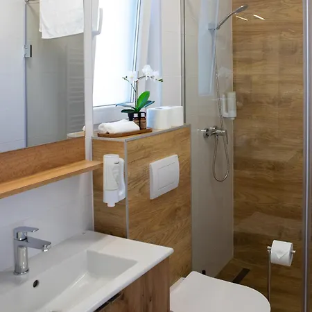 Major Apartmanhaz شقة *