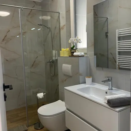 شقة Major Apartmanhaz