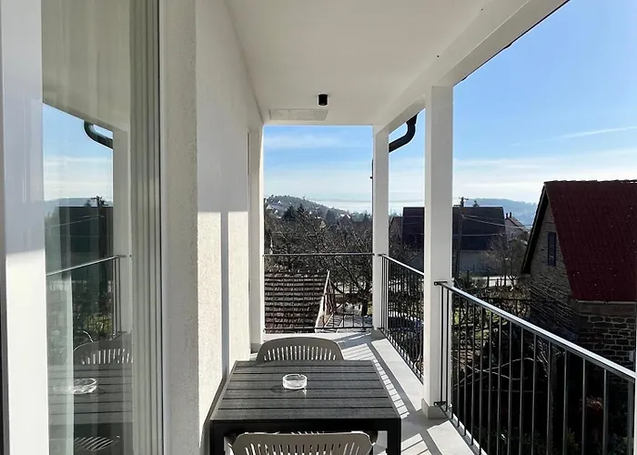 Major Apartmanhaz Lägenhet *